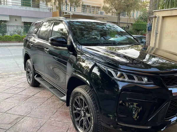 toyota-fortuner-gr-s-2025-big-8