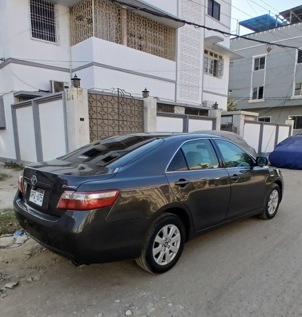 toyota-camry-big-4