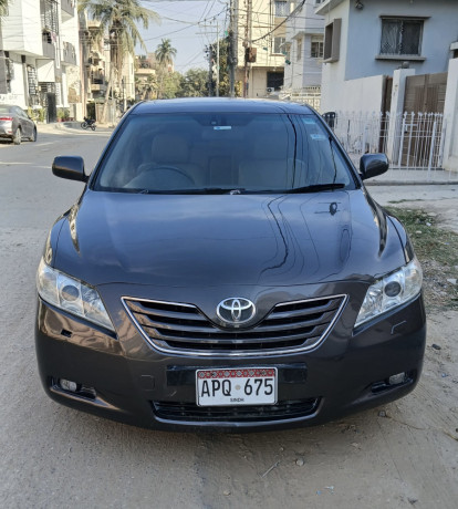 toyota-camry-big-0