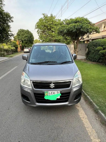 suzuki-wagon-r-2017-big-0