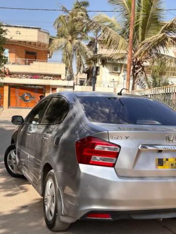 honda-city-ivtec-2019-auto-big-4