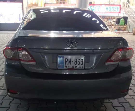 toyota-corolla-gli-16-vvt-i-automatic-ha-2011-model-big-4