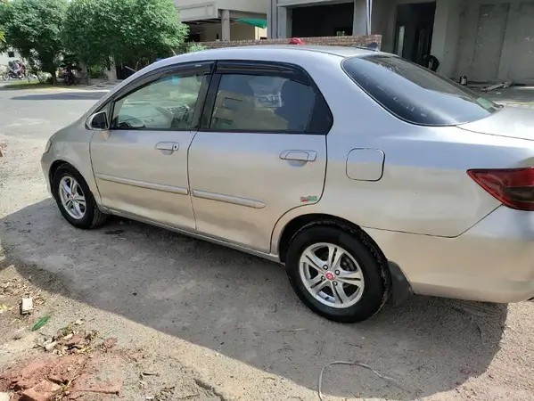 honda-city-idsi-big-2