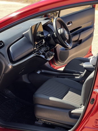 toyota-aqua-2021-new-shape-big-6