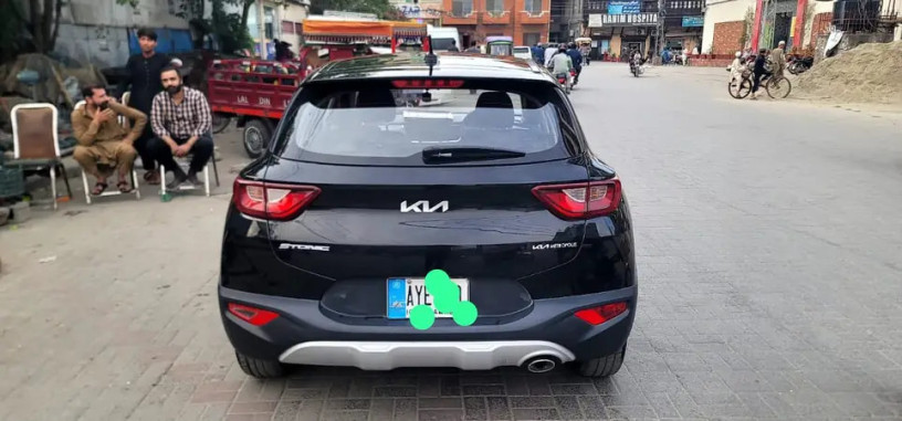 kia-stonic-ex-2022-big-2