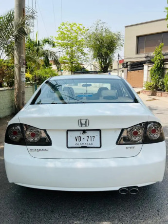 honda-civic-vti-oriel-2012-big-13