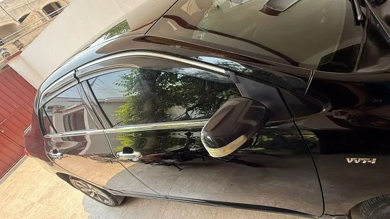 toyota-corolla-xli-2010-big-7
