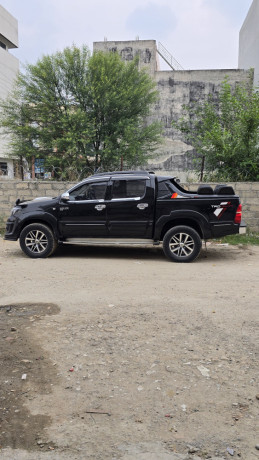 toyota-hilux-vigo-big-4