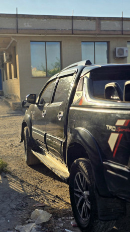 toyota-hilux-vigo-big-2