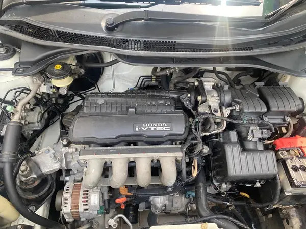 honda-city-aspir-15-automatic-big-8