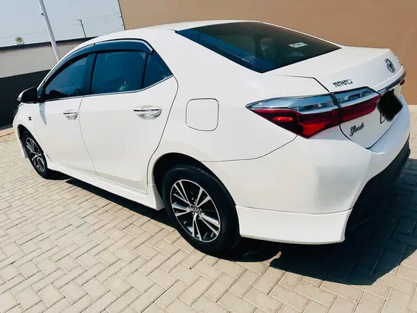 toyota-altis-grande-18-x-2021-beige-interior-big-6