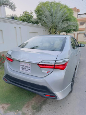 toyota-corolla-altis-16-x-cvt-i-big-0