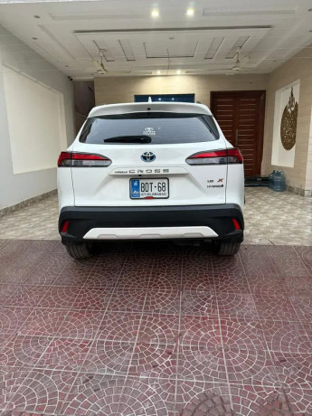 toyota-corolla-cross-hev-x-2024-big-6