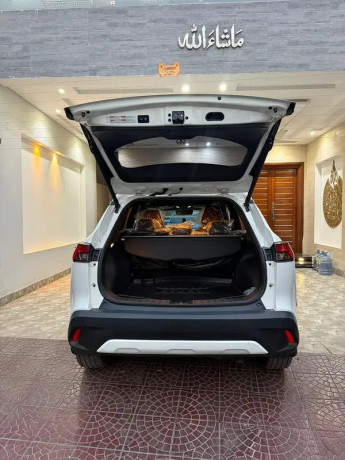 toyota-corolla-cross-hev-x-2024-big-9