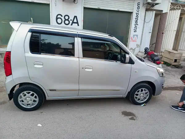 suzuki-wagon-r-2020-big-2