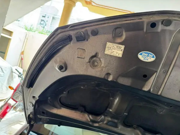 toyota-vitz-2011-2014-big-1