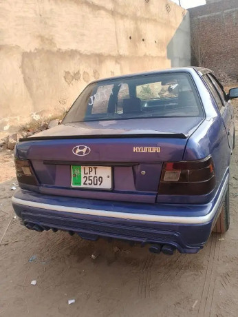 hyundai-excel-basegrade-big-0