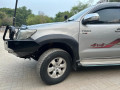 toyota-hilux-e-small-1