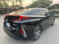 toyota-prius-alpha-g-small-8