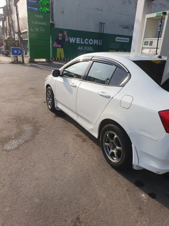 honda-city-12l-cvt-big-0