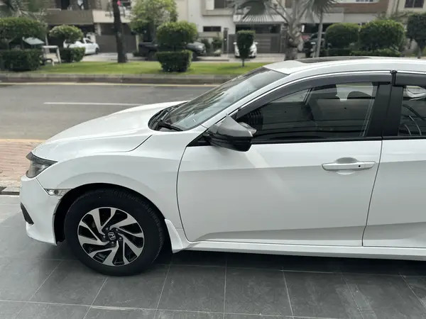 honda-civic-oriel-big-2