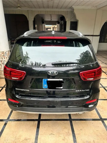 kia-sorento-24-fwd-2024-model-big-9