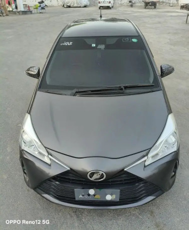 toyota-vitz-201823-big-13
