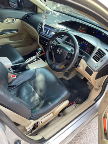 honda-civic-oriel-big-13