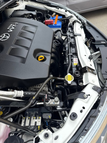 toyota-corolla-altis-x-cvt-i-18-big-7