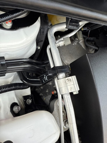 toyota-corolla-altis-x-cvt-i-18-big-4