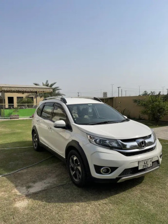 honda-br-v-i-vtec-s-big-2