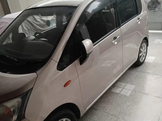 daihatsu-move-2013