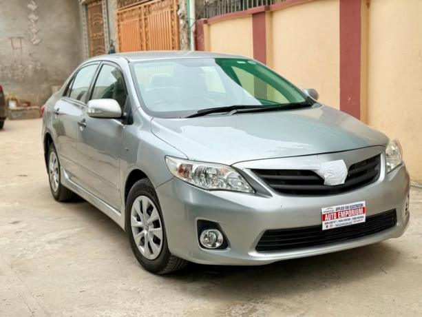 toyota-corolla-altis-x-manual-16-big-1