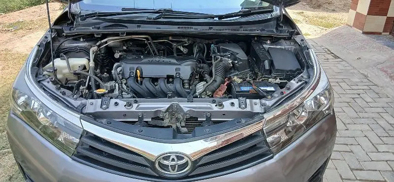 toyota-corolla-gli-2015-islamabad-registered-b2b-genuine-antique-car-big-3