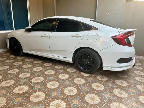 honda-civic-ug-2019-big-9