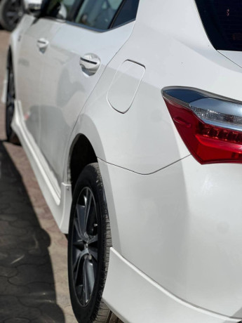 toyota-corolla-altis-x-cvt-i-18-big-7