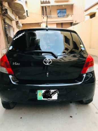 toyota-vitz-f-10-big-4