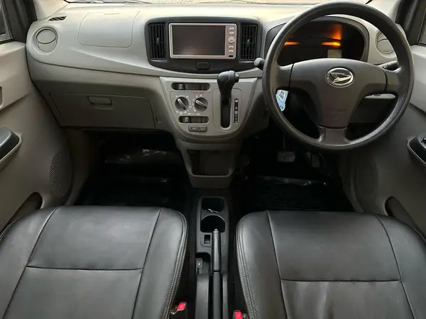 daihatsu-mira-2016-big-0