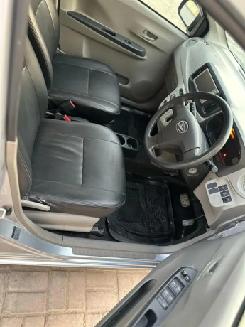 daihatsu-mira-2016-big-1