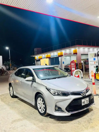 toyota-corolla-gli-2015-13-auto-big-9