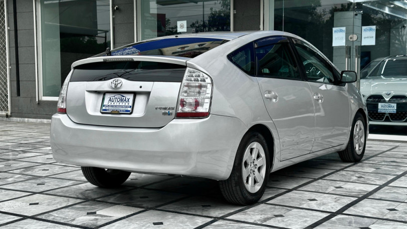 toyota-prius-15l-2007-big-4