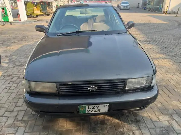 nissan-sunny-1991-big-2