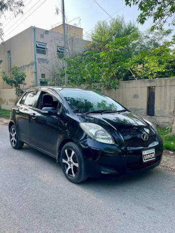 toyota-vitz-f-10-big-1