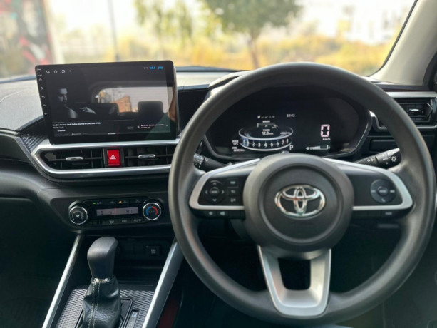 toyota-raize-2021-big-6