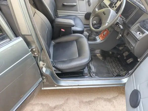 suzuki-mehran-vx-2013-big-1