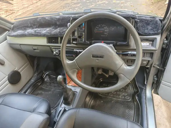 suzuki-mehran-vx-2013-big-5