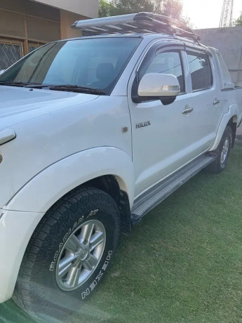 toyota-hilux-30-2007-big-3