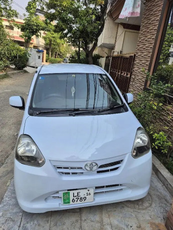 toyota-pixis-epoch-b-big-0
