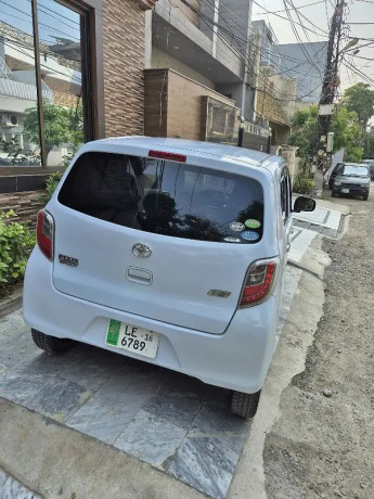toyota-pixis-epoch-b-big-1