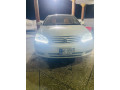 toyota-corolla-saloon-auto-small-0